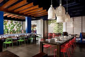 JW Marriott Savannah Plant Riverside District