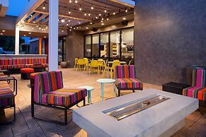 Home2 Suites by Hilton Portland Airport OR