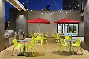 Home2 Suites by Hilton Portland Airport OR