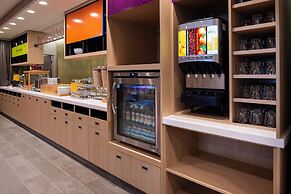 Home2 Suites by Hilton Portland Airport OR