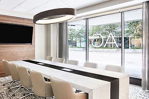 AC Hotel by Marriott Houston Downtown