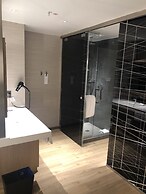 AC Hotel by Marriott Houston Downtown