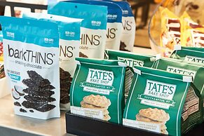 AC Hotel by Marriott Houston Downtown