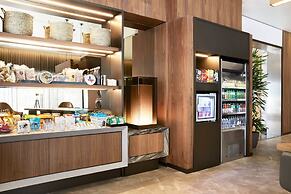 AC Hotel by Marriott Houston Downtown