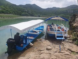 Apartmani Karučki krš