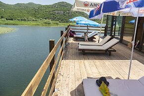 Apartmani Karučki krš