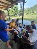 Apartmani Karučki krš