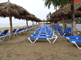 Decameron Isla Coral Guayabitos Ramada All-Inclusive Resort