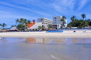 Decameron Isla Coral Guayabitos Ramada All-Inclusive Resort