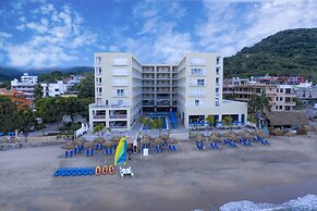 Decameron La Marina Guayabitos, Ramada All-Inclusive Resort