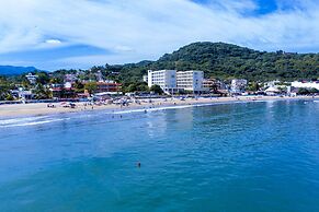 Decameron La Marina Guayabitos, Ramada All-Inclusive Resort