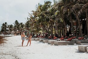 Mía Tulum Resort