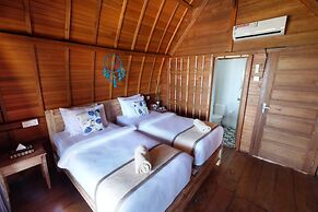 Adara Beach Hut
