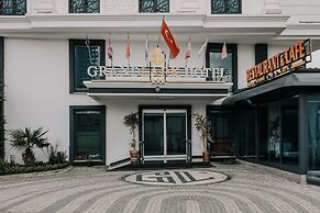 Grand Lark Otel