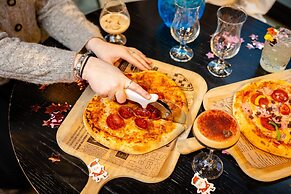 Moxy York