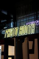 Moxy York