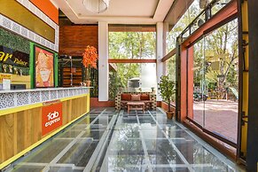 FabHotel Malhar Palace