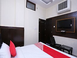 OYO 14975 City Guest House