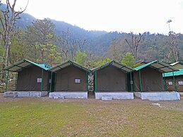 OYO 29047 Yoyo Moonlight