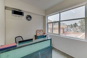 OYO Flagship 29620 New Champion Residency