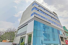 OYO Flagship 29620 New Champion Residency