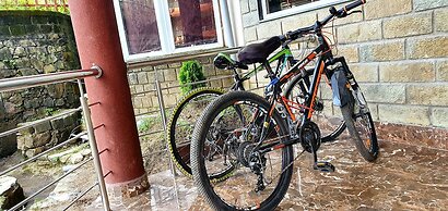 Buddha House Himalayan Brothers