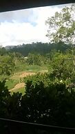 Ëlla Breeze Homestay