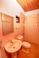 Ëlla Breeze Homestay