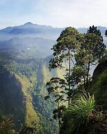 Ëlla Breeze Homestay