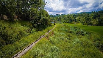 Ëlla Breeze Homestay