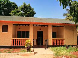 Diani Travelers Guest House