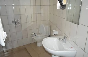 Kanyinya Hills Hotel