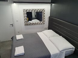 Mono Apartments & Rooms