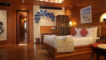 Sandyy Wavess Beach Resort