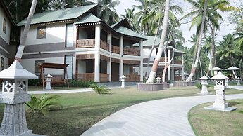 Sandyy Wavess Beach Resort