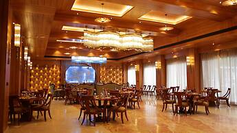 Sandyy Wavess Beach Resort