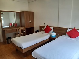 Hotel Bhooshan Sivajinagar