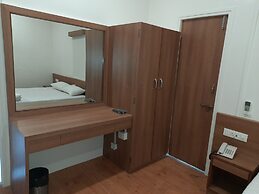 Hotel Bhooshan Sivajinagar