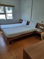 Hotel Bhooshan Sivajinagar