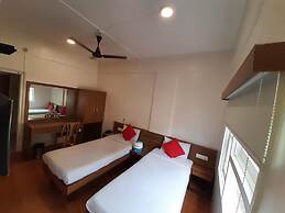 Hotel Bhooshan Sivajinagar