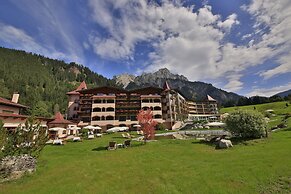 Romantik Resort & SPA - Der Laterndl Hof