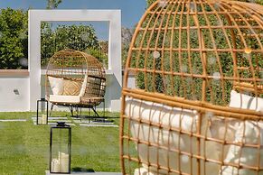 White Canvas Boutique Studios