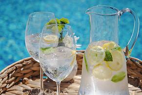 White Canvas Boutique Studios