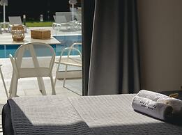 White Canvas Boutique Studios