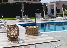 White Canvas Boutique Studios