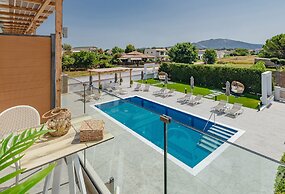 White Canvas Boutique Studios