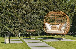 White Canvas Boutique Studios