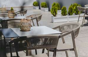 White Canvas Boutique Studios