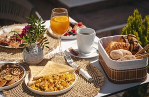 White Canvas Boutique Studios