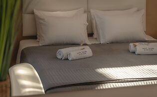 White Canvas Boutique Studios